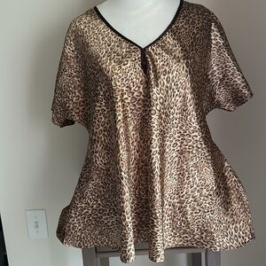 Women’s sleep, shirt, size large, leopard print